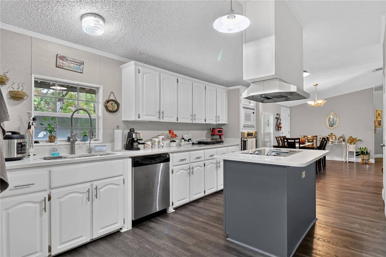 12627 BEAGLE ROAD, Hudson, FL 34667 12627 BEAGLE ROAD, Hudson, FL 34667