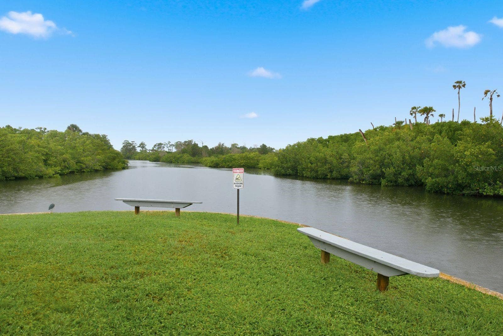 9960 EAGLES POINT CIRCLE, #4, Port Richey, FL 34668