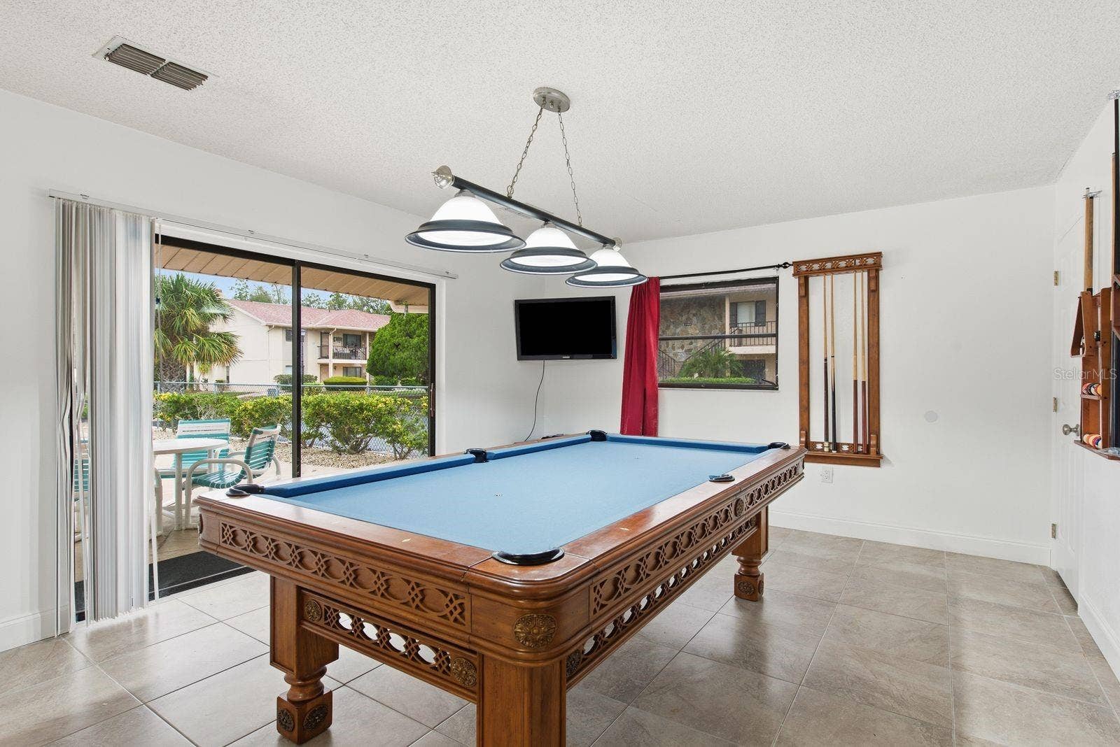 9960 EAGLES POINT CIRCLE, #4, Port Richey, FL 34668