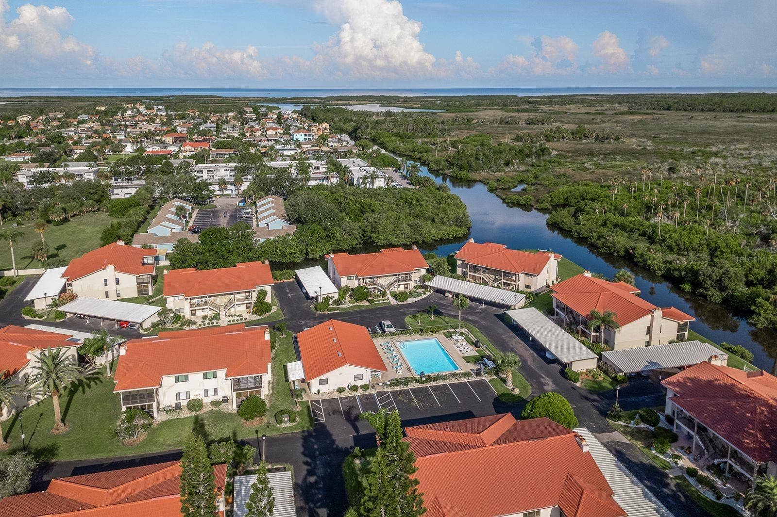 9960 EAGLES POINT CIRCLE, #4, Port Richey, FL 34668