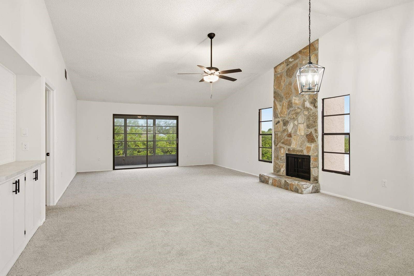 9960 EAGLES POINT CIRCLE, #4, Port Richey, FL 34668