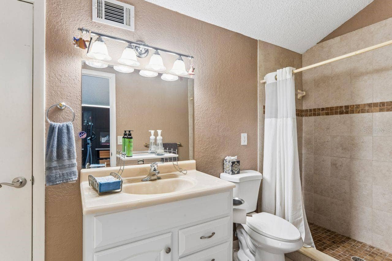 4254 MARINE PARKWAY, New Port Richey, FL 34652 4254 MARINE PARKWAY, New Port Richey, FL 34652