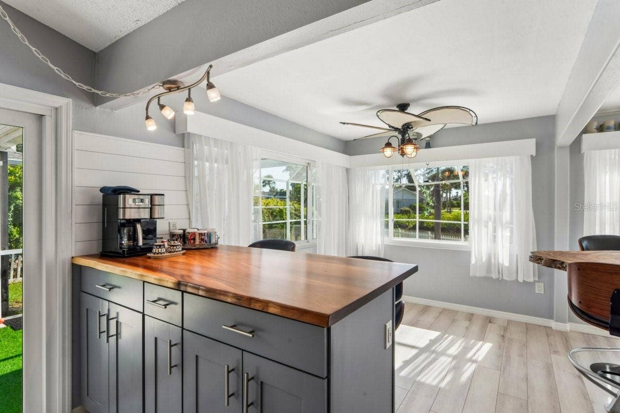 4254 MARINE PARKWAY, New Port Richey, FL 34652 4254 MARINE PARKWAY, New Port Richey, FL 34652