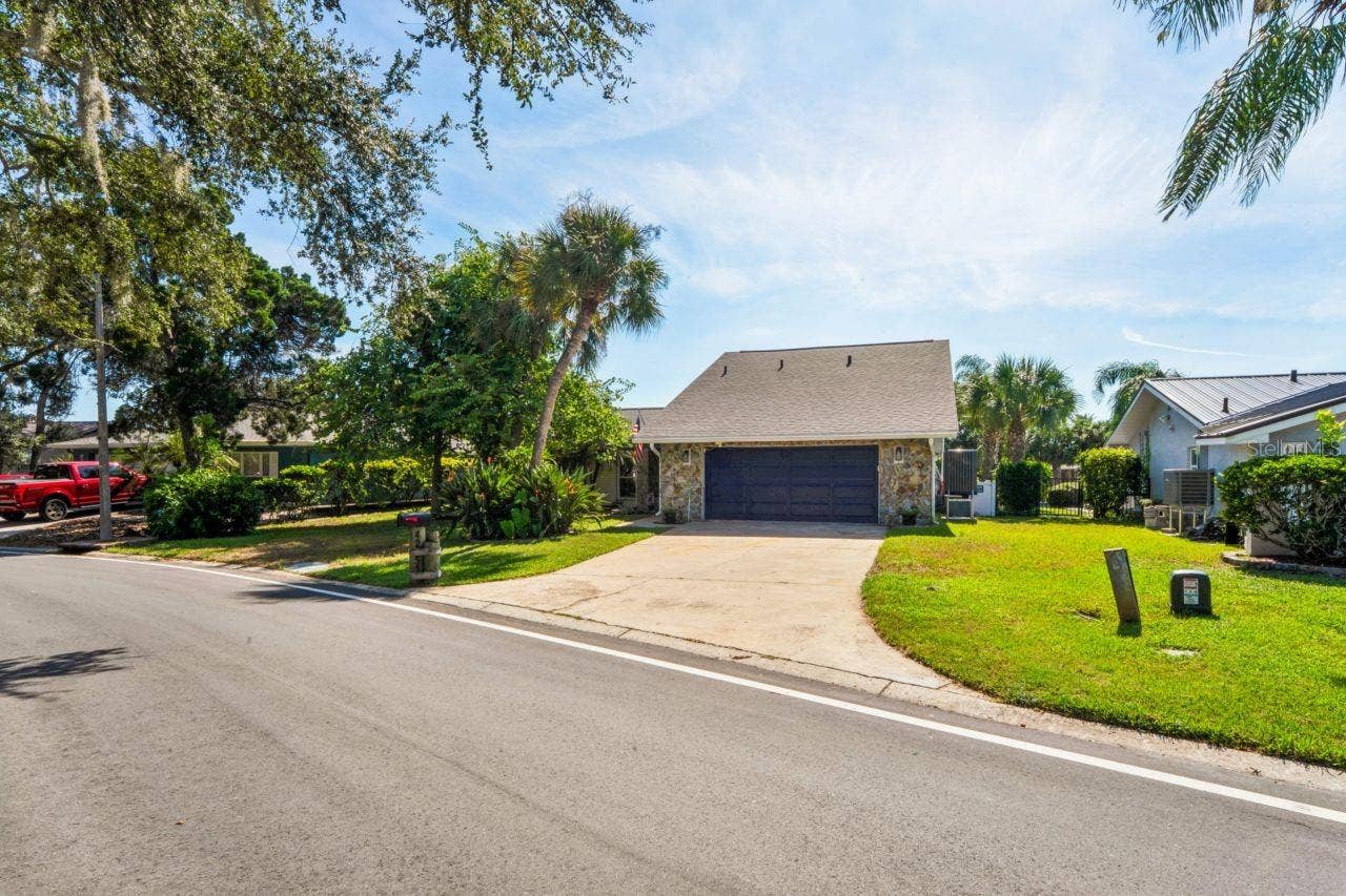 4254 MARINE PARKWAY, New Port Richey, FL 34652 4254 MARINE PARKWAY, New Port Richey, FL 34652