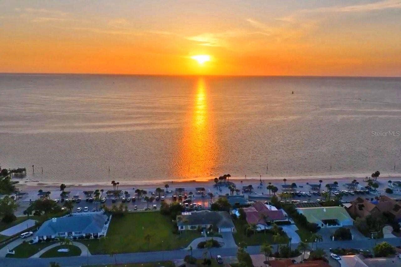 4254 MARINE PARKWAY, New Port Richey, FL 34652 4254 MARINE PARKWAY, New Port Richey, FL 34652