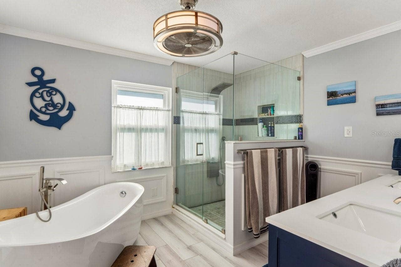 4254 MARINE PARKWAY, New Port Richey, FL 34652 4254 MARINE PARKWAY, New Port Richey, FL 34652