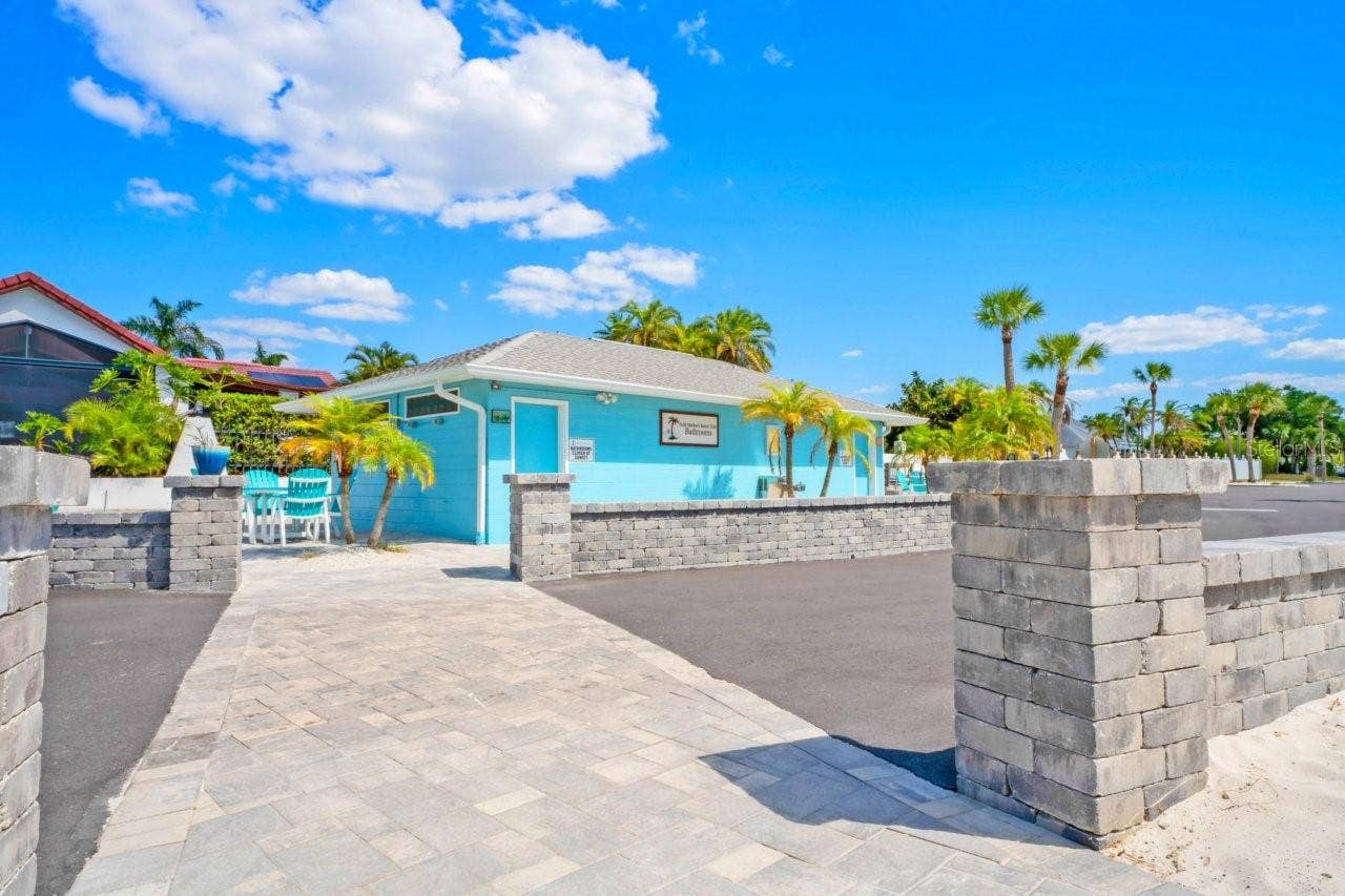4254 MARINE PARKWAY, New Port Richey, FL 34652 4254 MARINE PARKWAY, New Port Richey, FL 34652