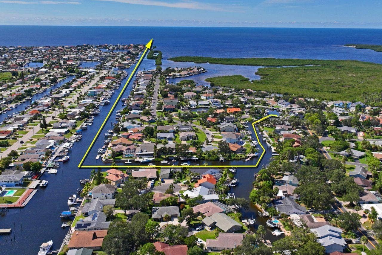4254 MARINE PARKWAY, New Port Richey, FL 34652 4254 MARINE PARKWAY, New Port Richey, FL 34652