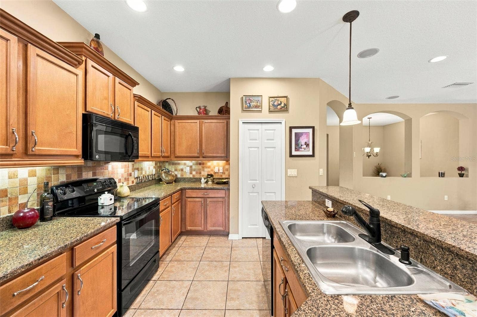 11002 BELLE HAVEN DRIVE, New Port Richey, FL 34654 11002 BELLE HAVEN DRIVE, New Port Richey, FL 34654