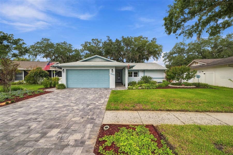 Property photo for 6841 CIRCLECREEK DRIVE, Pinellas Park, FL
