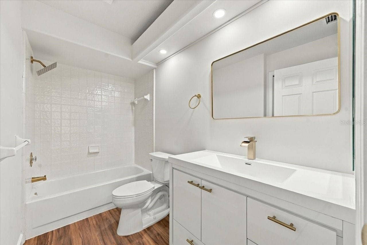 9033 PENELOPE DRIVE, Weeki Wachee, FL 34613 9033 PENELOPE DRIVE, Weeki Wachee, FL 34613