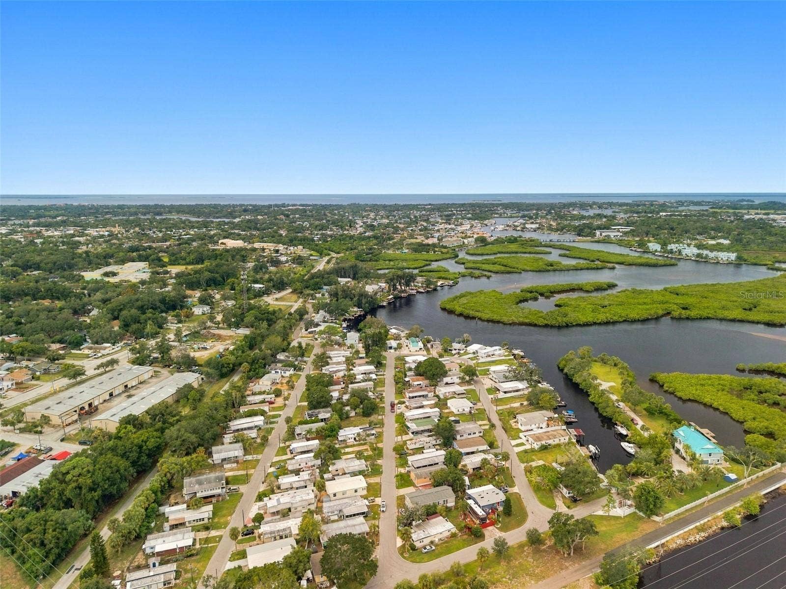 752 DRIFTWOOD LANE, Tarpon Springs, FL 34689 752 DRIFTWOOD LANE, Tarpon Springs, FL 34689