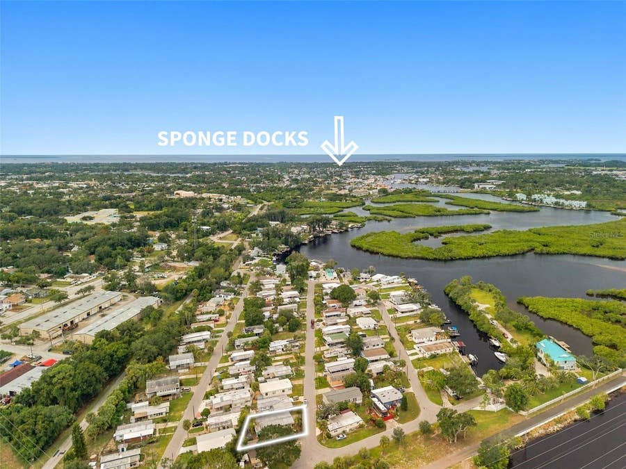 Property photo for 752 DRIFTWOOD LANE, Tarpon Springs, FL