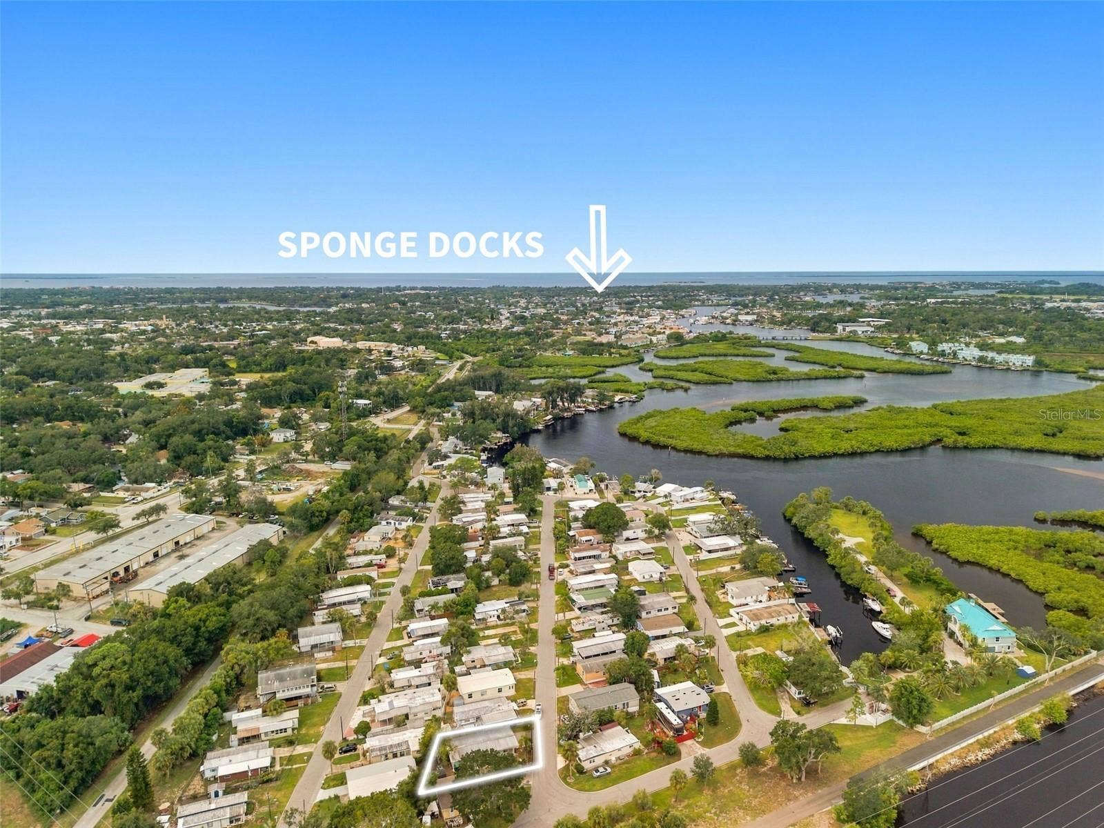 752 DRIFTWOOD LANE, Tarpon Springs, FL 34689 752 DRIFTWOOD LANE, Tarpon Springs, FL 34689