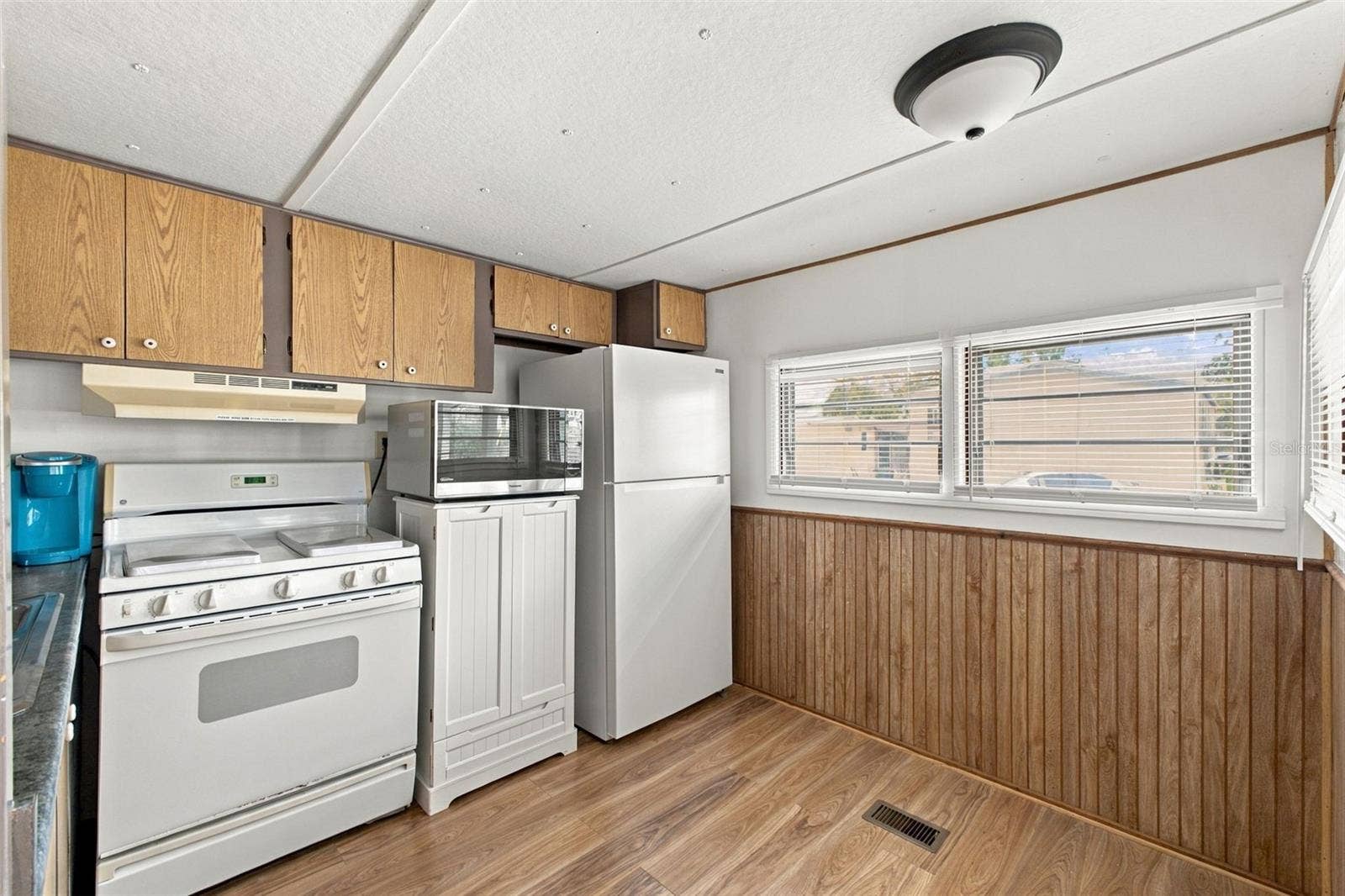 752 DRIFTWOOD LANE, Tarpon Springs, FL 34689 752 DRIFTWOOD LANE, Tarpon Springs, FL 34689