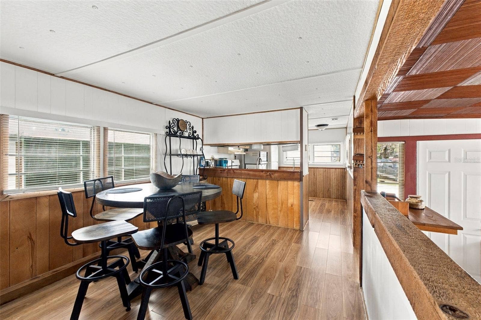 752 DRIFTWOOD LANE, Tarpon Springs, FL 34689 752 DRIFTWOOD LANE, Tarpon Springs, FL 34689