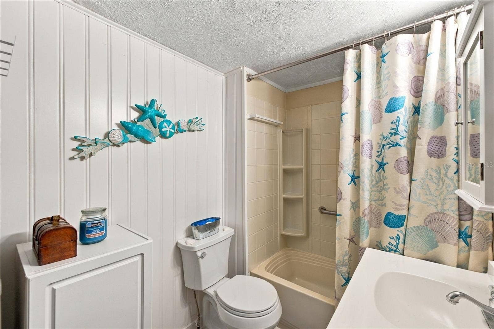 752 DRIFTWOOD LANE, Tarpon Springs, FL 34689 752 DRIFTWOOD LANE, Tarpon Springs, FL 34689