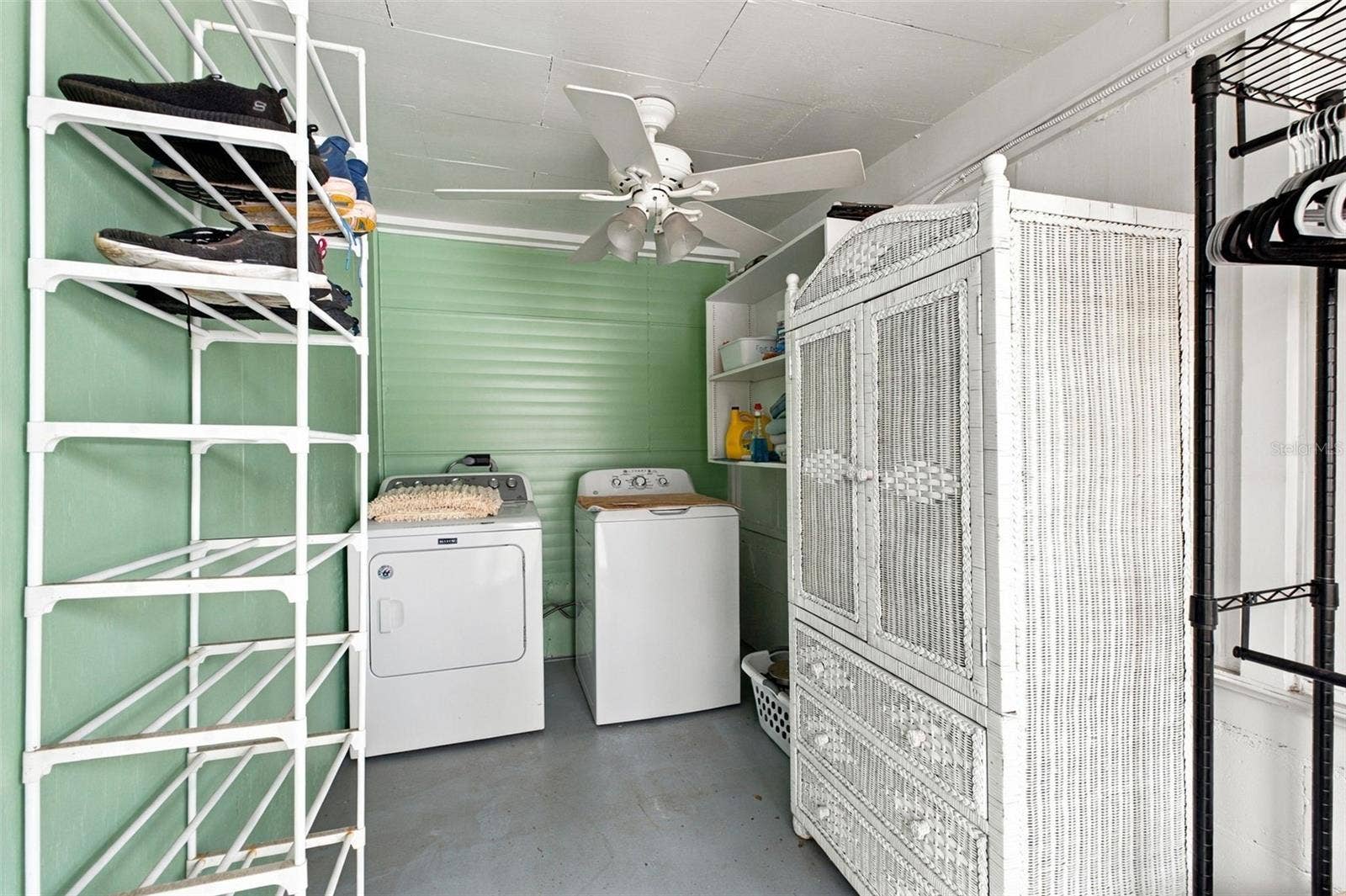 752 DRIFTWOOD LANE, Tarpon Springs, FL 34689 752 DRIFTWOOD LANE, Tarpon Springs, FL 34689