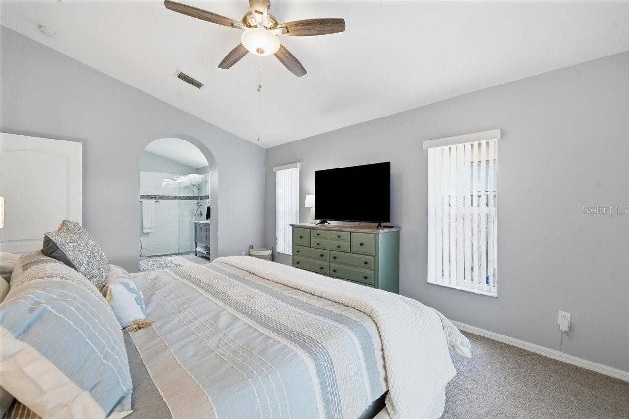 18009 PALM BREEZE DRIVE, Tampa, FL 33647 18009 PALM BREEZE DRIVE, Tampa, FL 33647
