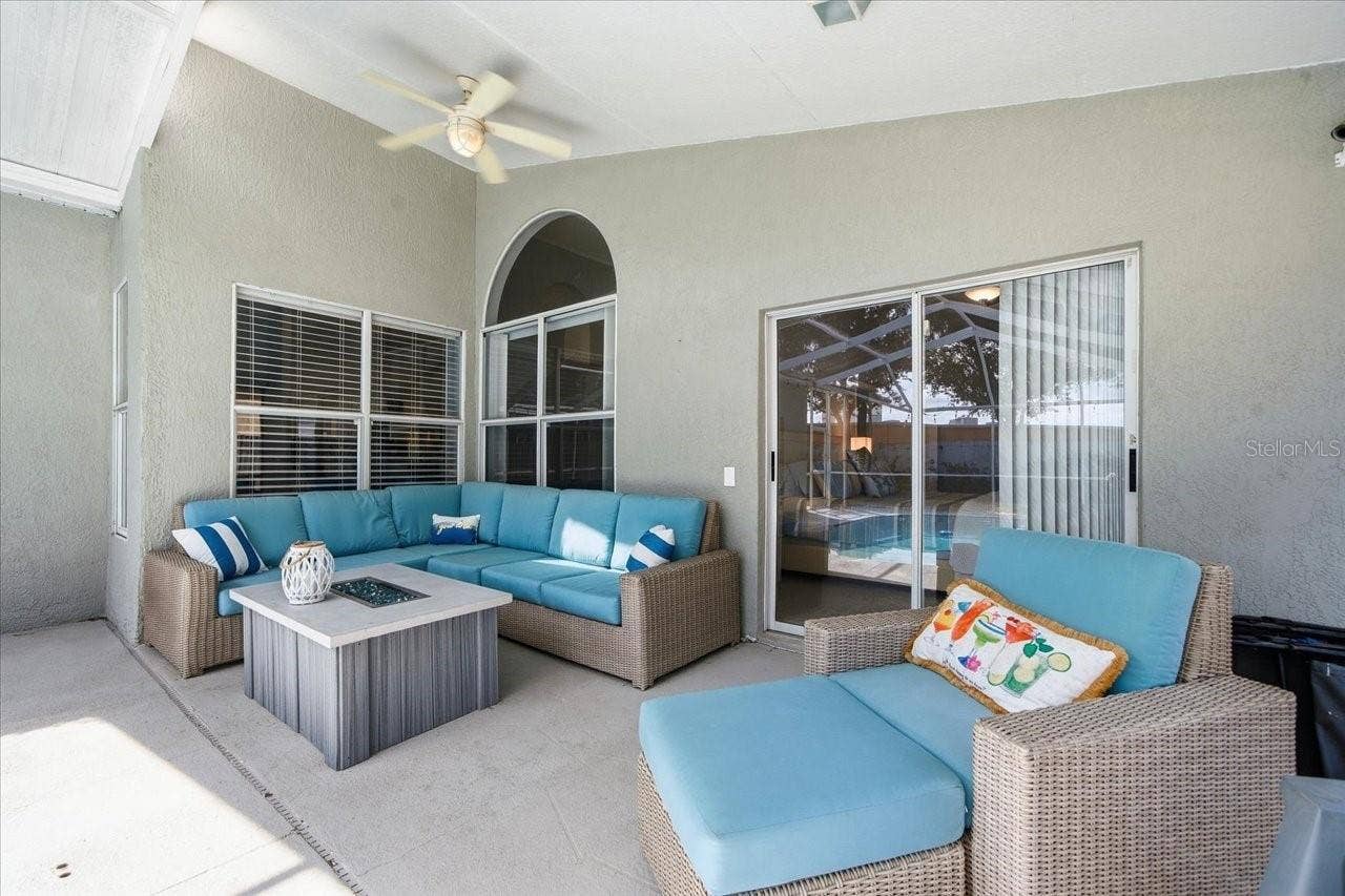 18009 PALM BREEZE DRIVE, Tampa, FL 33647 18009 PALM BREEZE DRIVE, Tampa, FL 33647
