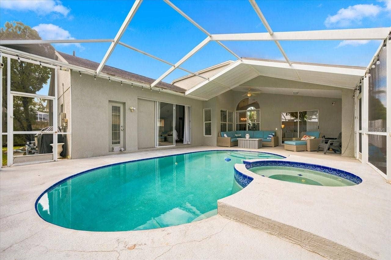 18009 PALM BREEZE DRIVE, Tampa, FL 33647 18009 PALM BREEZE DRIVE, Tampa, FL 33647