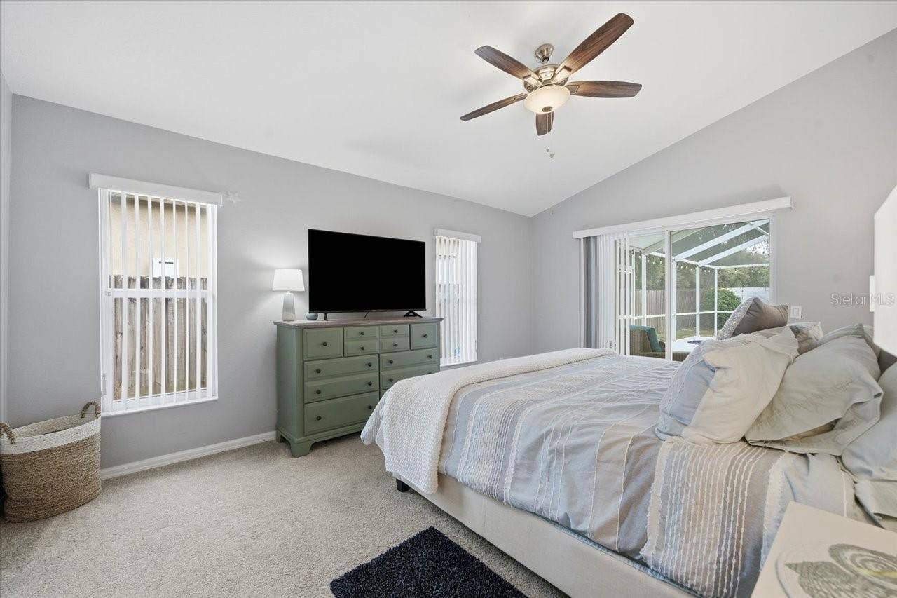 18009 PALM BREEZE DRIVE, Tampa, FL 33647 18009 PALM BREEZE DRIVE, Tampa, FL 33647