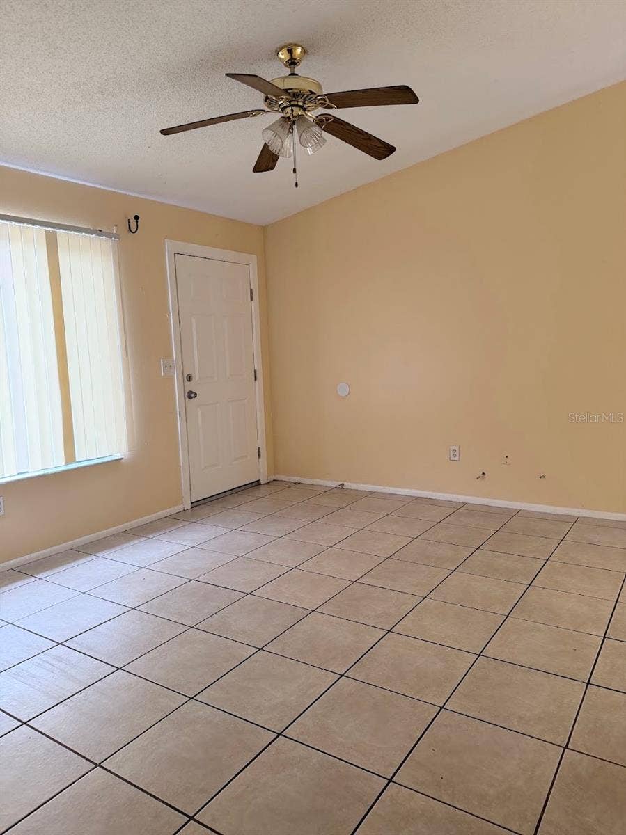 8027 PINEHURST DRIVE, Spring Hill, FL 34606 8027 PINEHURST DRIVE, Spring Hill, FL 34606