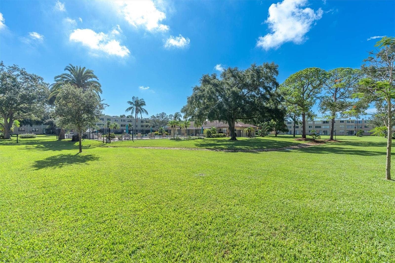 4715 BAY STREET NE, #330, St Petersburg, FL 33703 4715 BAY STREET NE, #330, St Petersburg, FL 33703