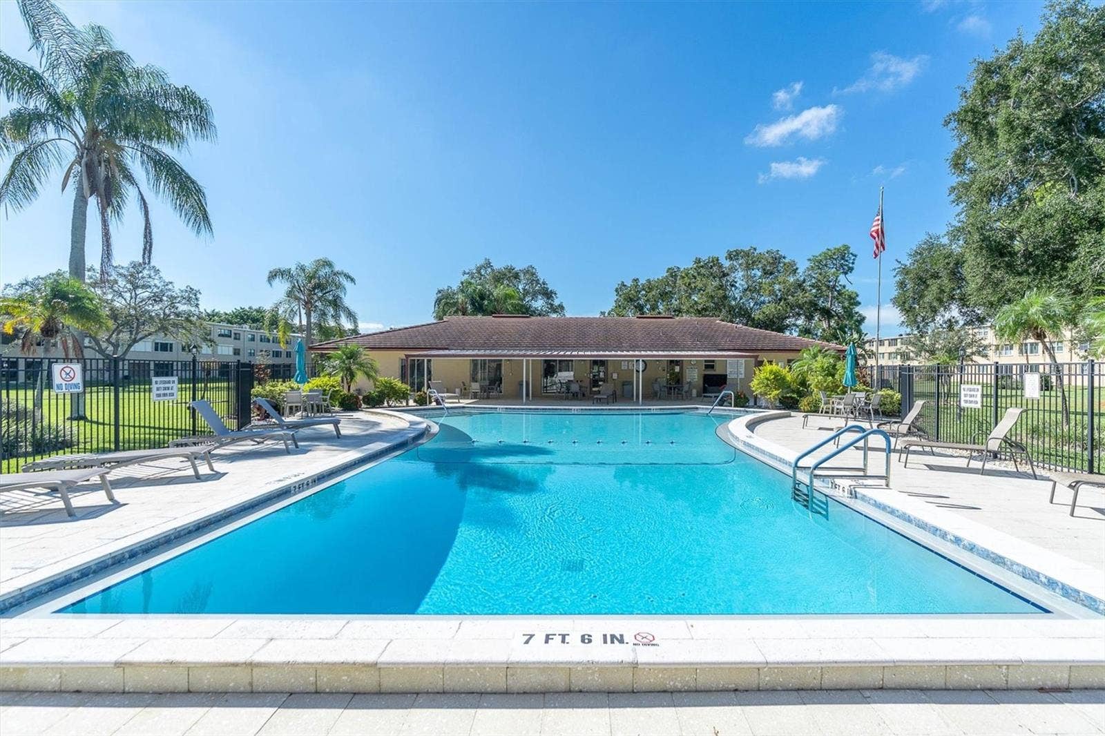 4715 BAY STREET NE, #330, St Petersburg, FL 33703 4715 BAY STREET NE, #330, St Petersburg, FL 33703