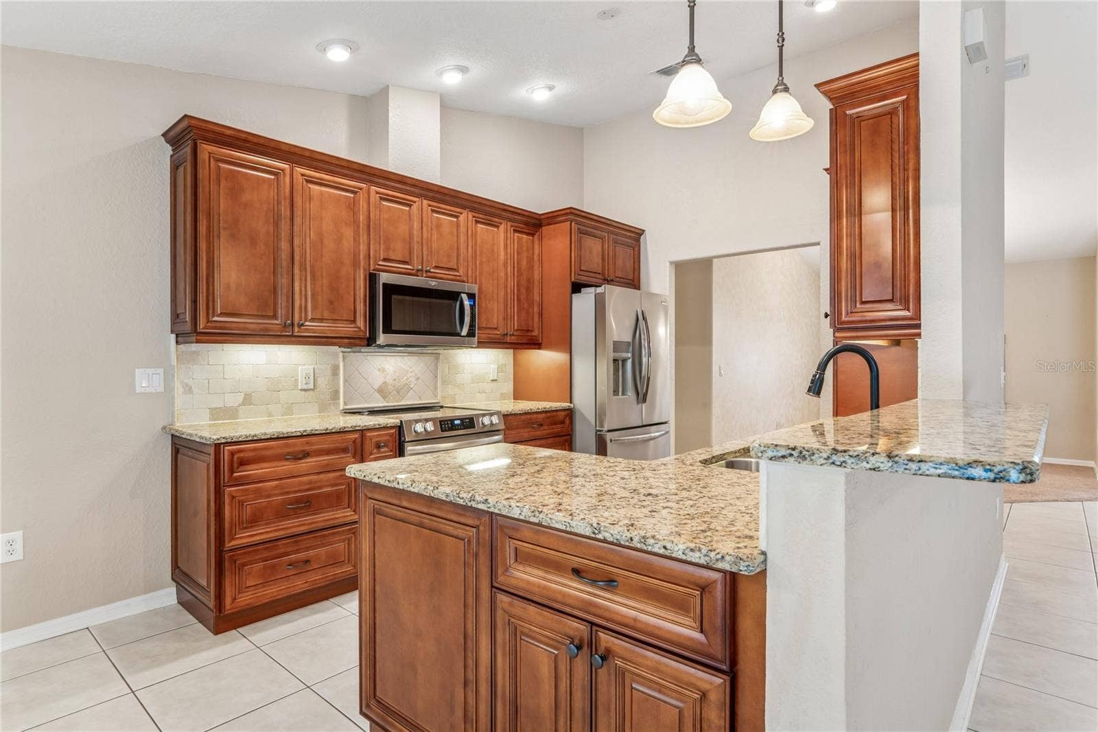 14433 LINDEN DRIVE, Spring Hill, FL 34609 Wood Cabinets