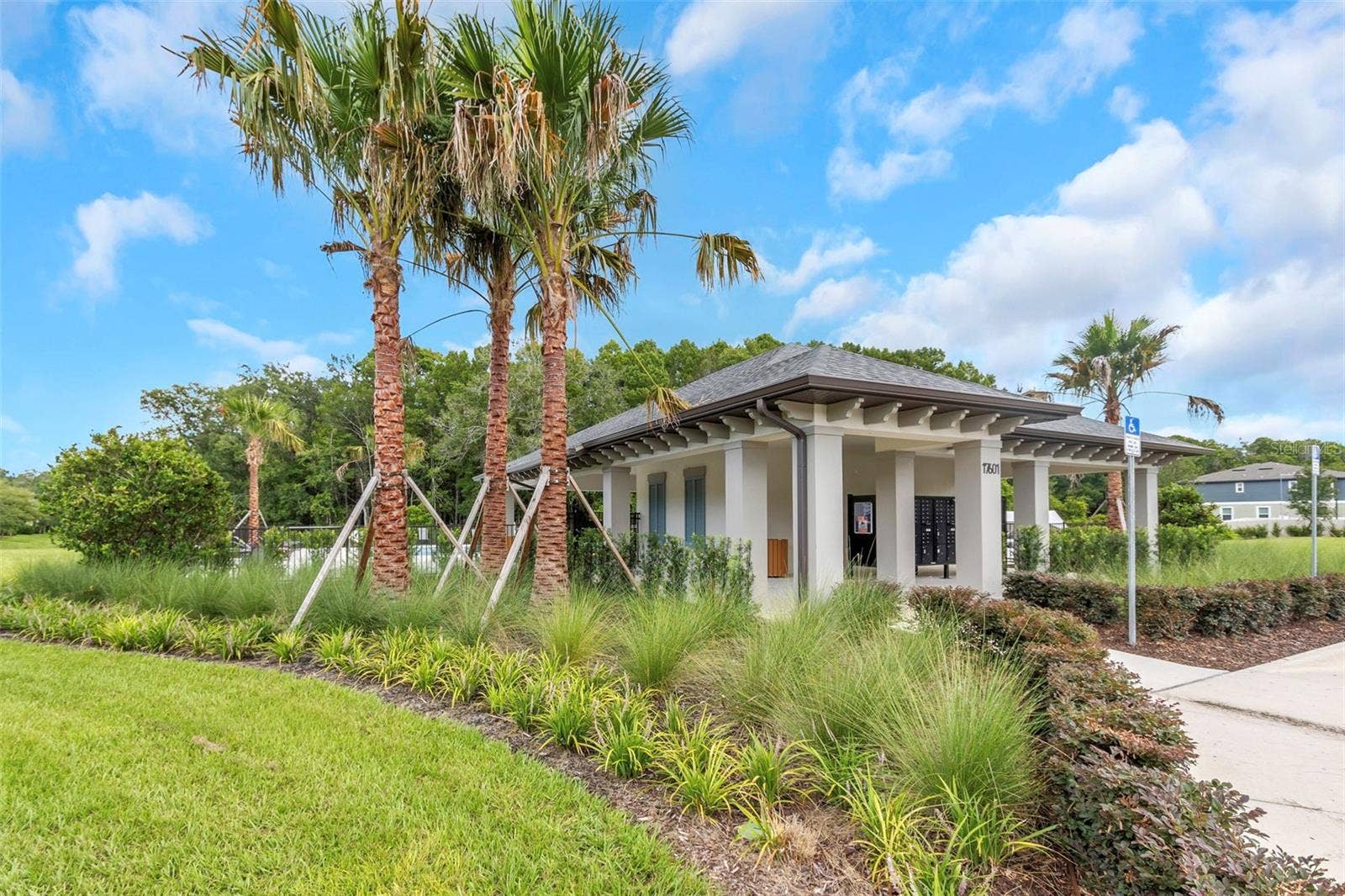 11166 CRESCENT DEER DRIVE, Land O Lakes, FL 34638 Community Pool