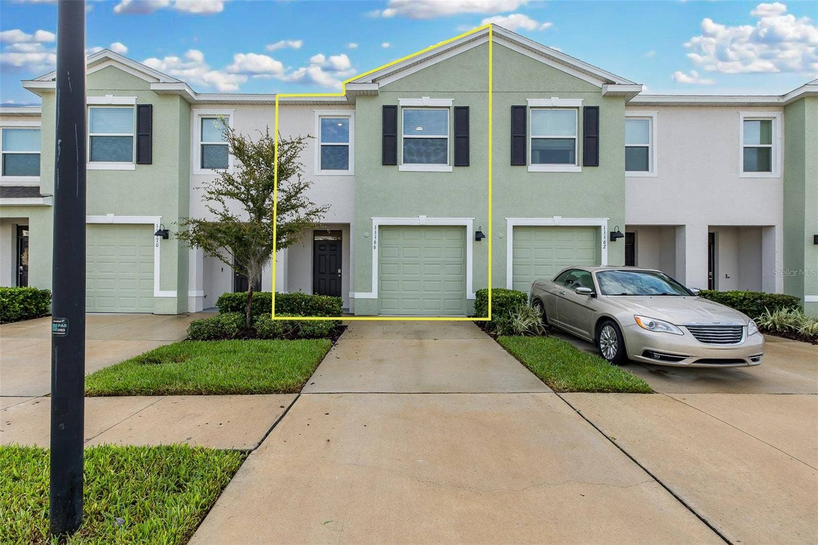 11166 CRESCENT DEER DRIVE, Land O Lakes, FL 34638 1 Car Garage