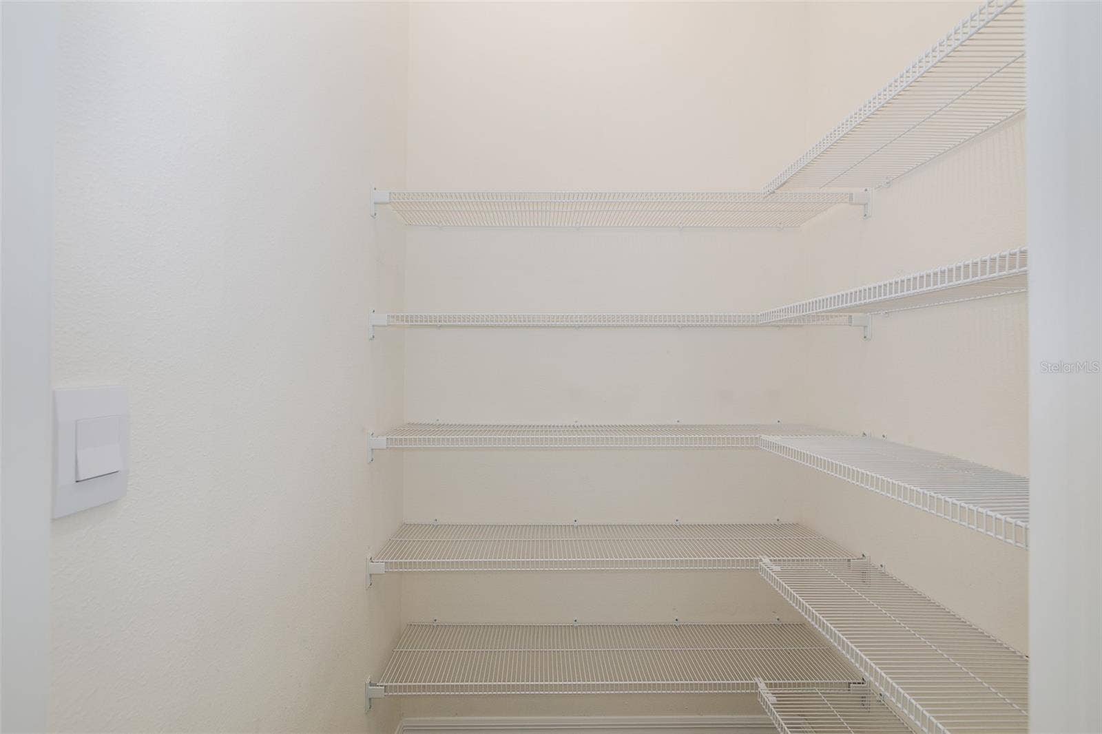 11166 CRESCENT DEER DRIVE, Land O Lakes, FL 34638 Huge Kitchen Pantry