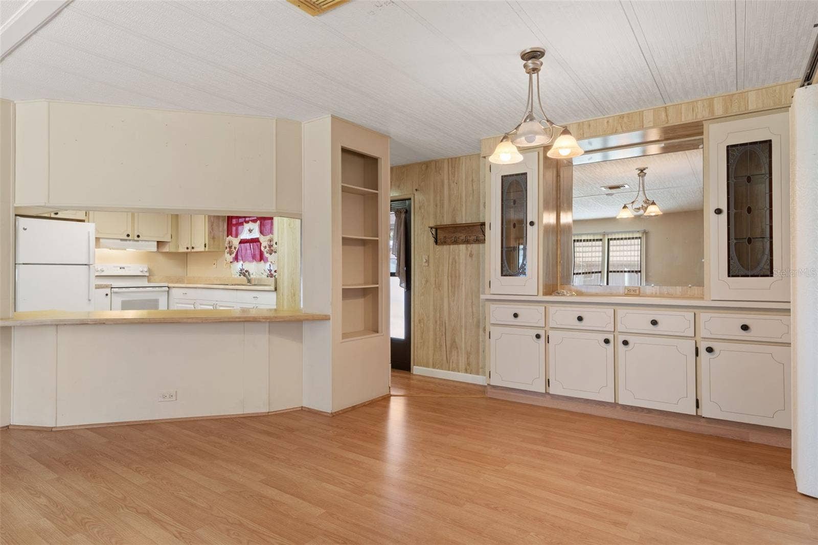 8489 FLEETWAY AVENUE, Brooksville, FL 34613 8489 FLEETWAY AVENUE, Brooksville, FL 34613