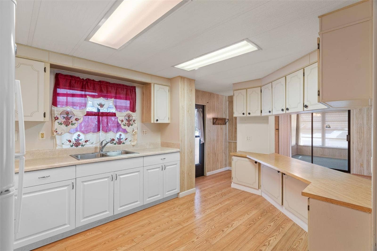 8489 FLEETWAY AVENUE, Brooksville, FL 34613 8489 FLEETWAY AVENUE, Brooksville, FL 34613