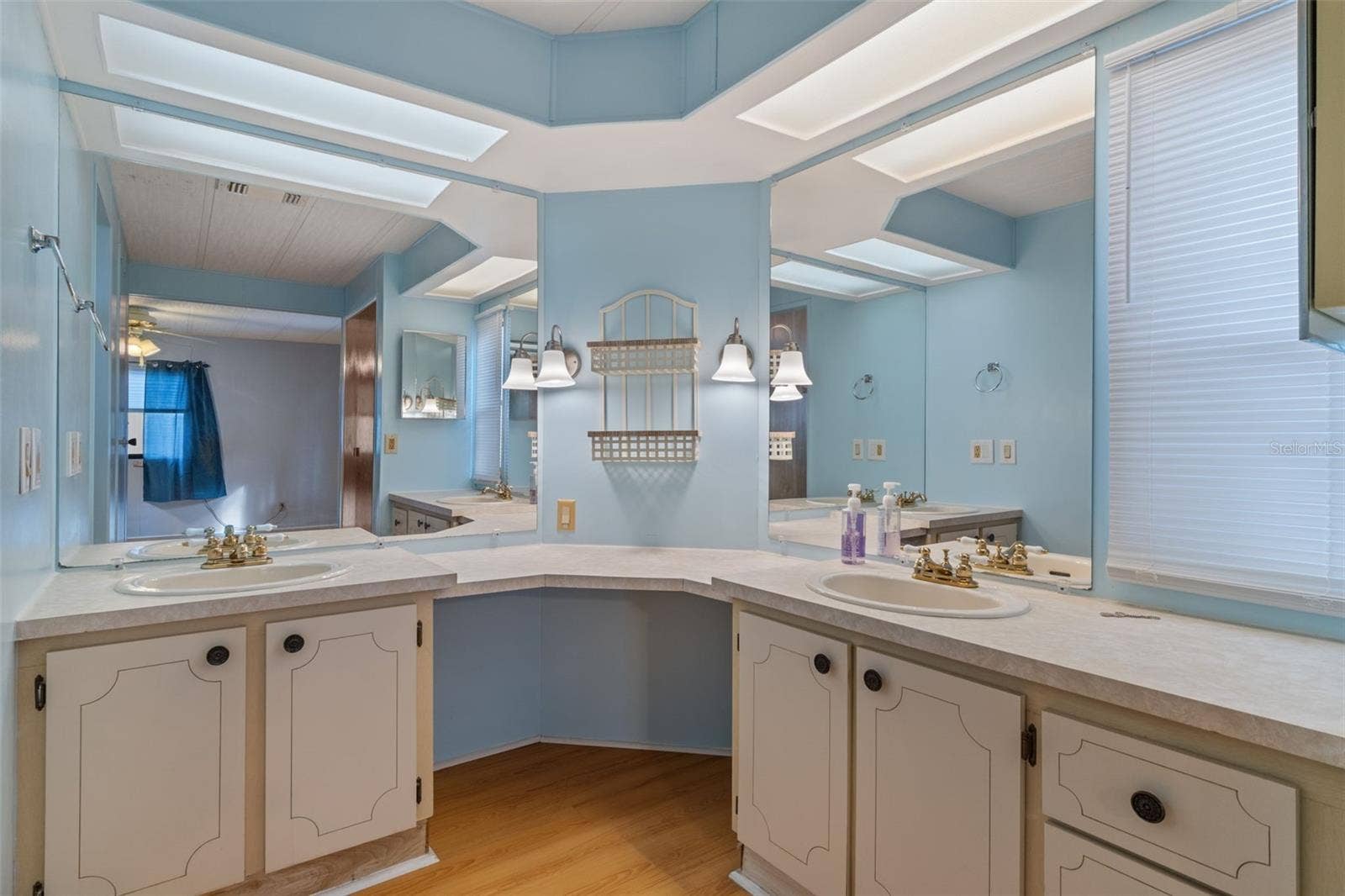 8489 FLEETWAY AVENUE, Brooksville, FL 34613 8489 FLEETWAY AVENUE, Brooksville, FL 34613