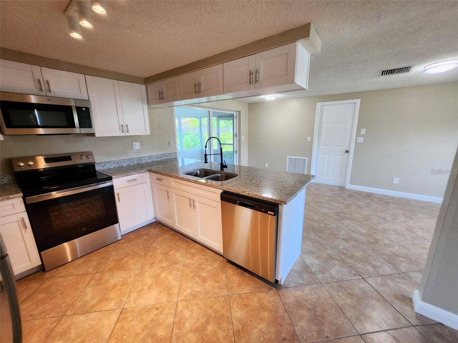 7146 CARMEL AVENUE, New Port Richey, FL 34655 7146 CARMEL AVENUE, New Port Richey, FL 34655