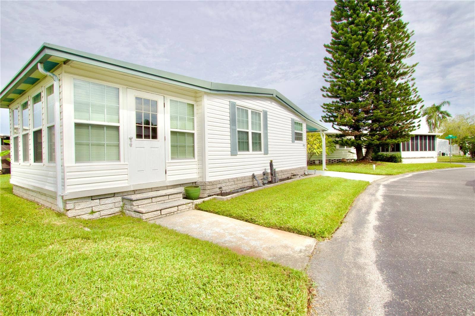 5005 FRENCH CIRCLE, New Port Richey, FL 34653