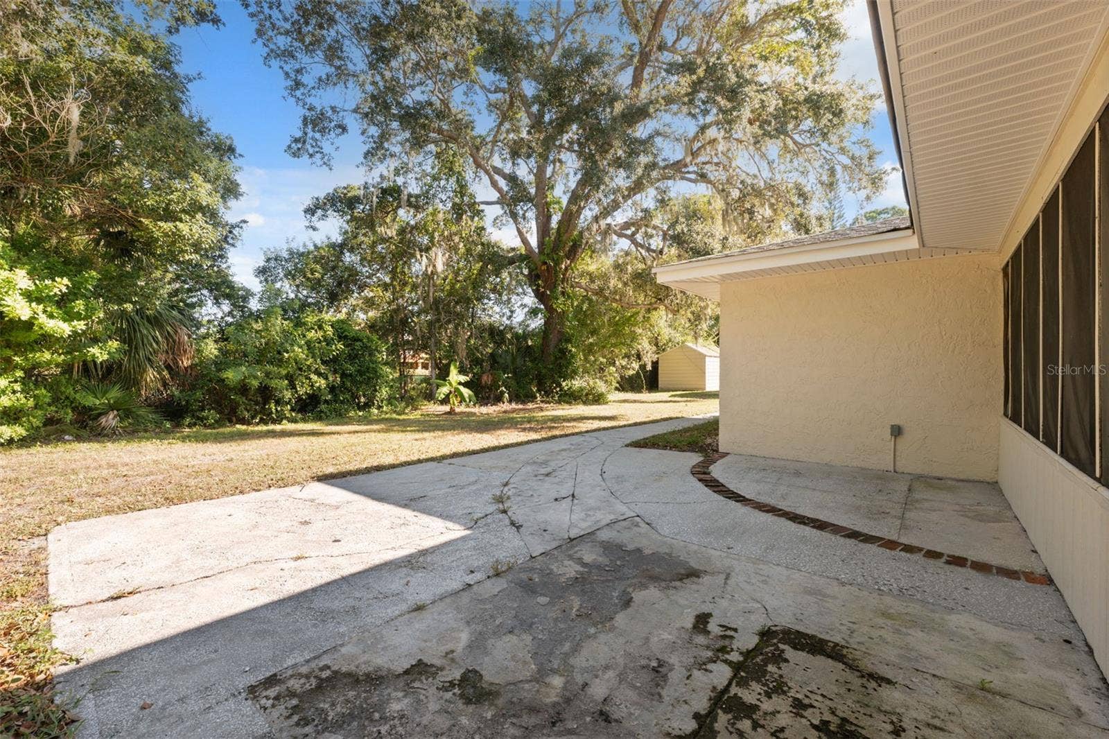 8103 GULF WAY, Hudson, FL 34667 BACK PATIO
