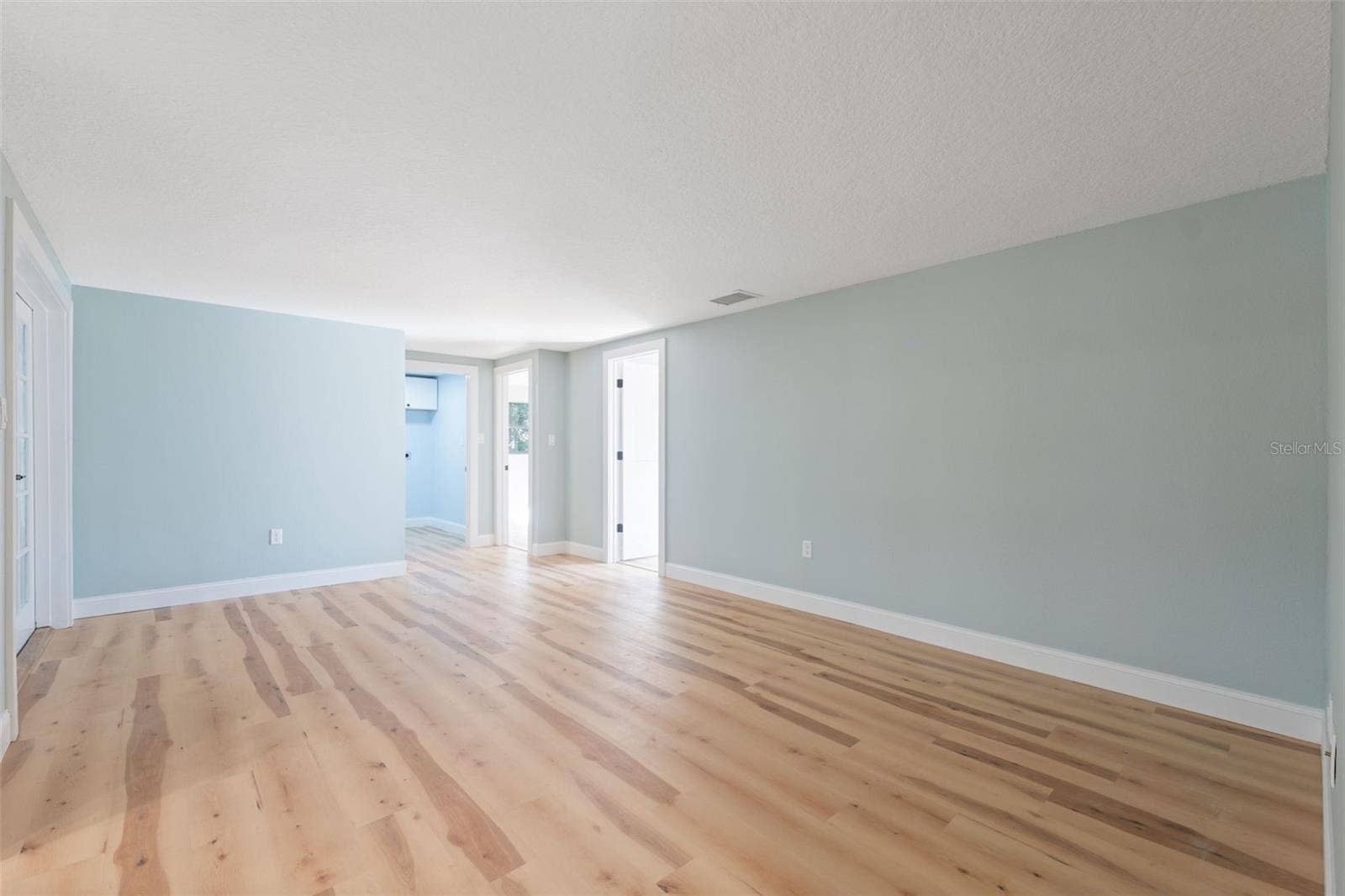 8103 GULF WAY, Hudson, FL 34667 FAMILY ROOM