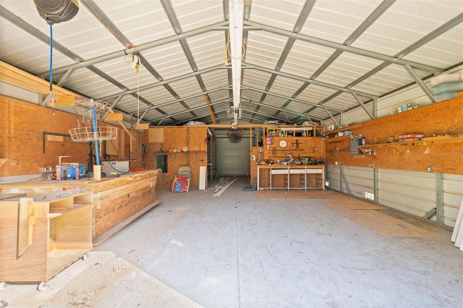 8103 GULF WAY, Hudson, FL 34667 SHOP