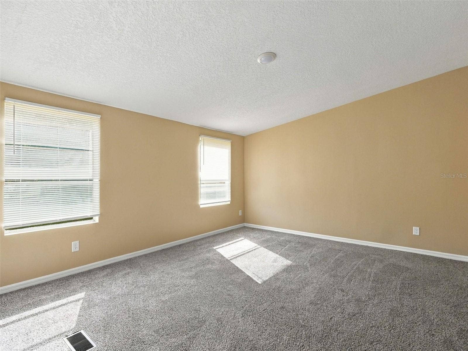 10043 GILMER STREET, New Port Richey, FL 34654