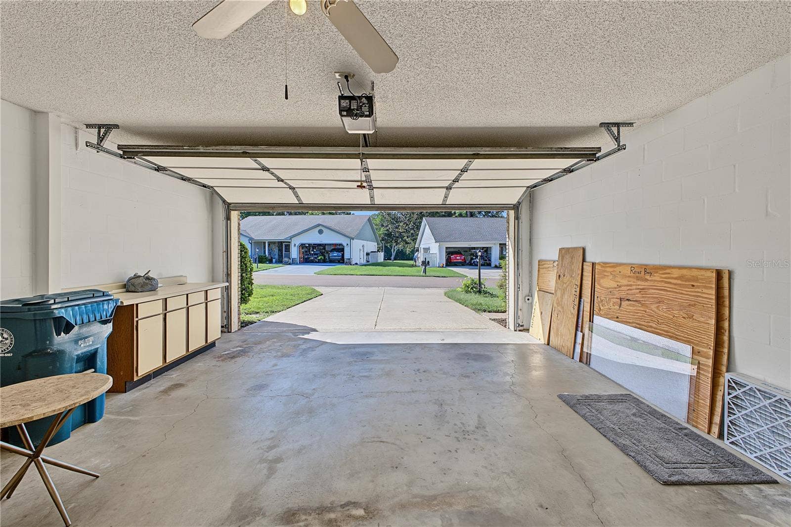 7103 CROWN OAKS DRIVE, Spring Hill, FL 34606 7103 CROWN OAKS DRIVE, Spring Hill, FL 34606