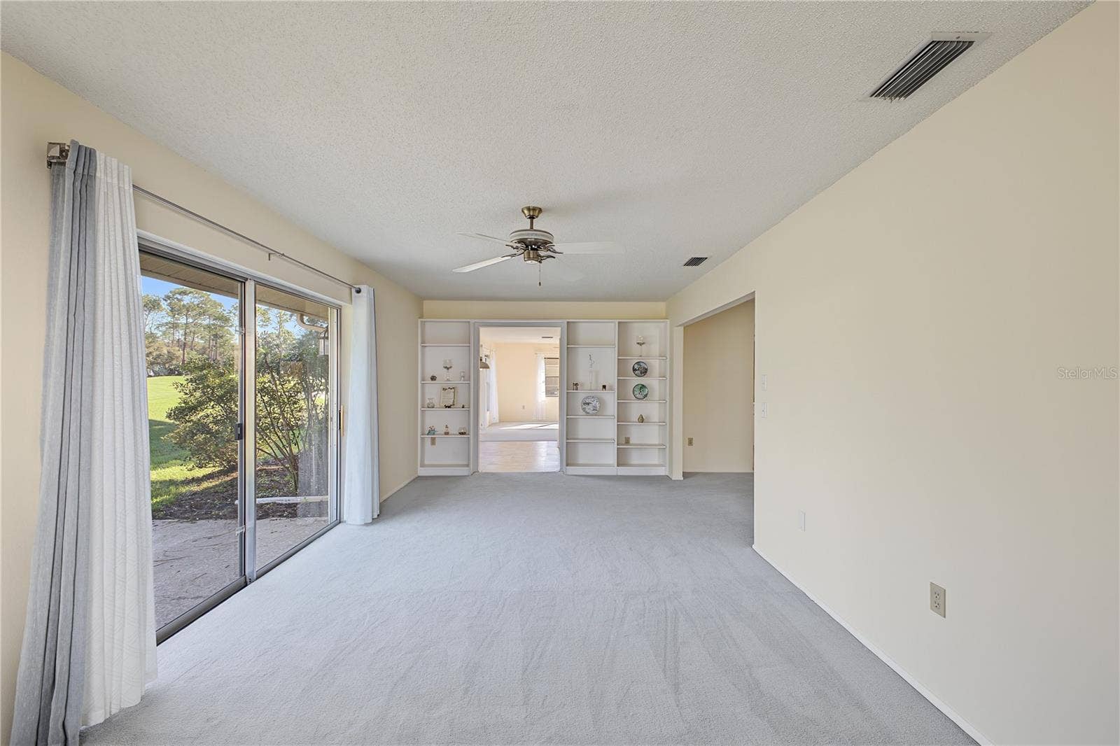 7103 CROWN OAKS DRIVE, Spring Hill, FL 34606 7103 CROWN OAKS DRIVE, Spring Hill, FL 34606