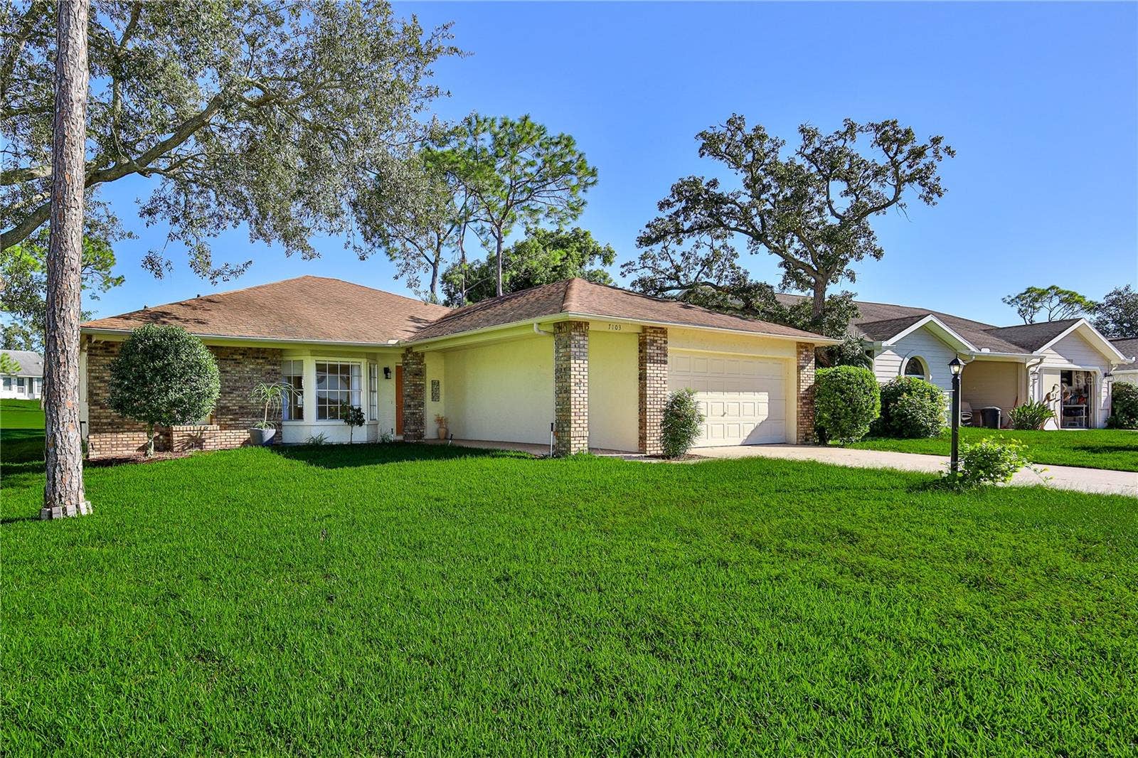 7103 CROWN OAKS DRIVE, Spring Hill, FL 34606 7103 CROWN OAKS DRIVE, Spring Hill, FL 34606