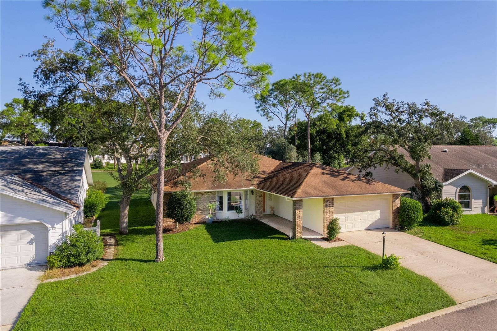 7103 CROWN OAKS DRIVE, Spring Hill, FL 34606 7103 CROWN OAKS DRIVE, Spring Hill, FL 34606
