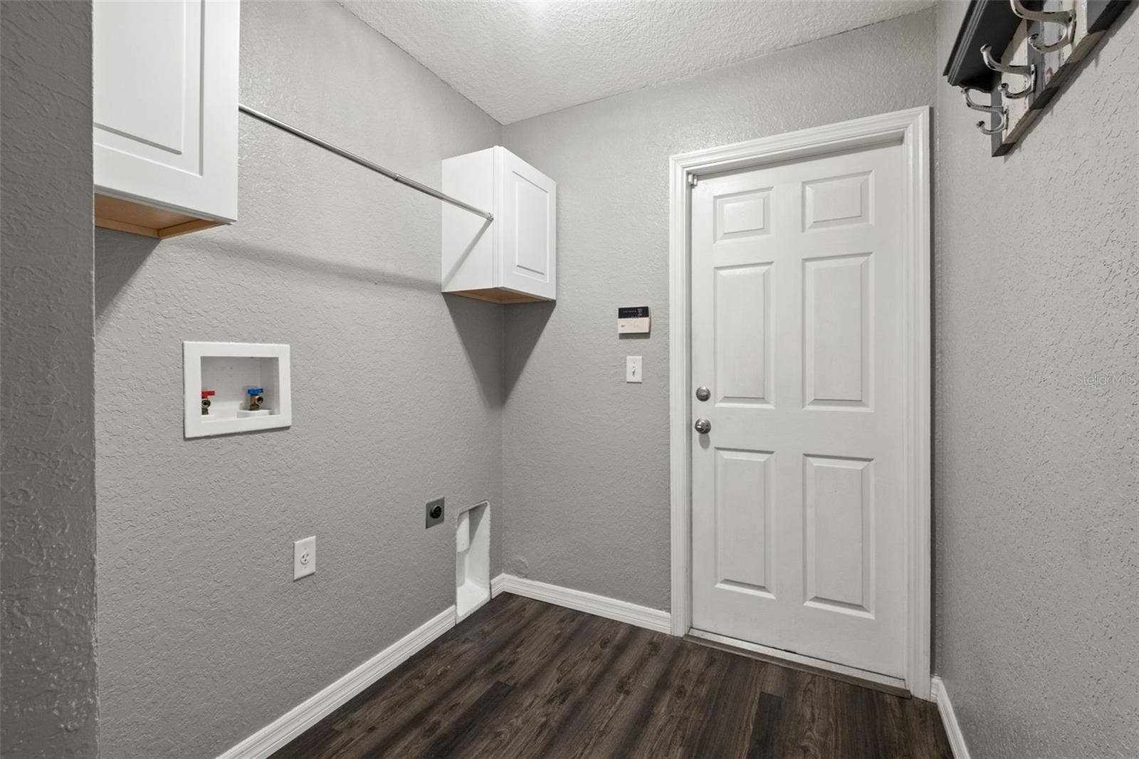2138 FAIRVIEW ROAD, Spring Hill, FL 34609 Laundry Room