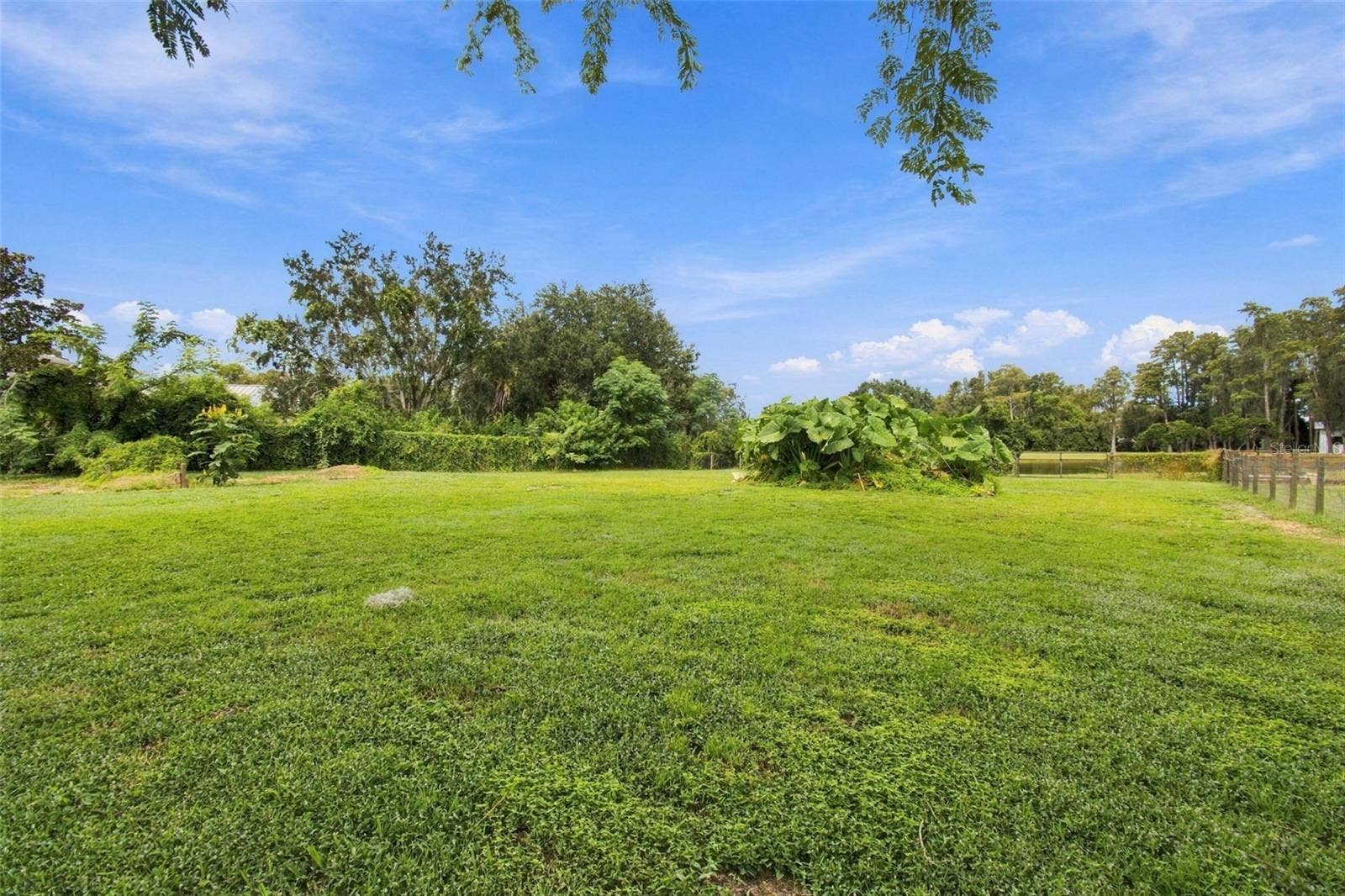 19902 GUNN HIGHWAY, Odessa, FL 33556 19902 GUNN HIGHWAY, Odessa, FL 33556