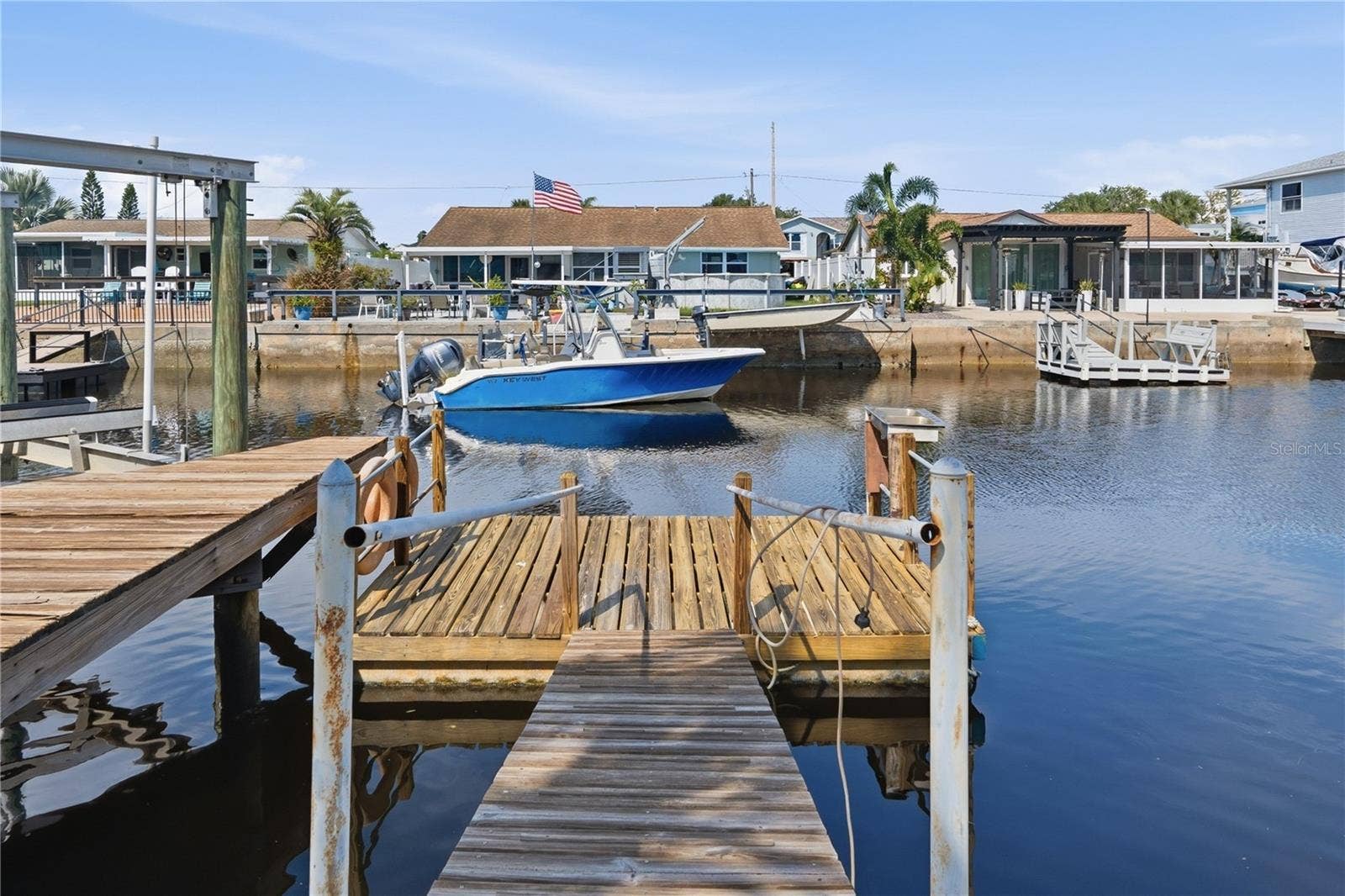 7507 MAKO DRIVE, Hudson, FL 34667 11X7 FLOATING DOCK