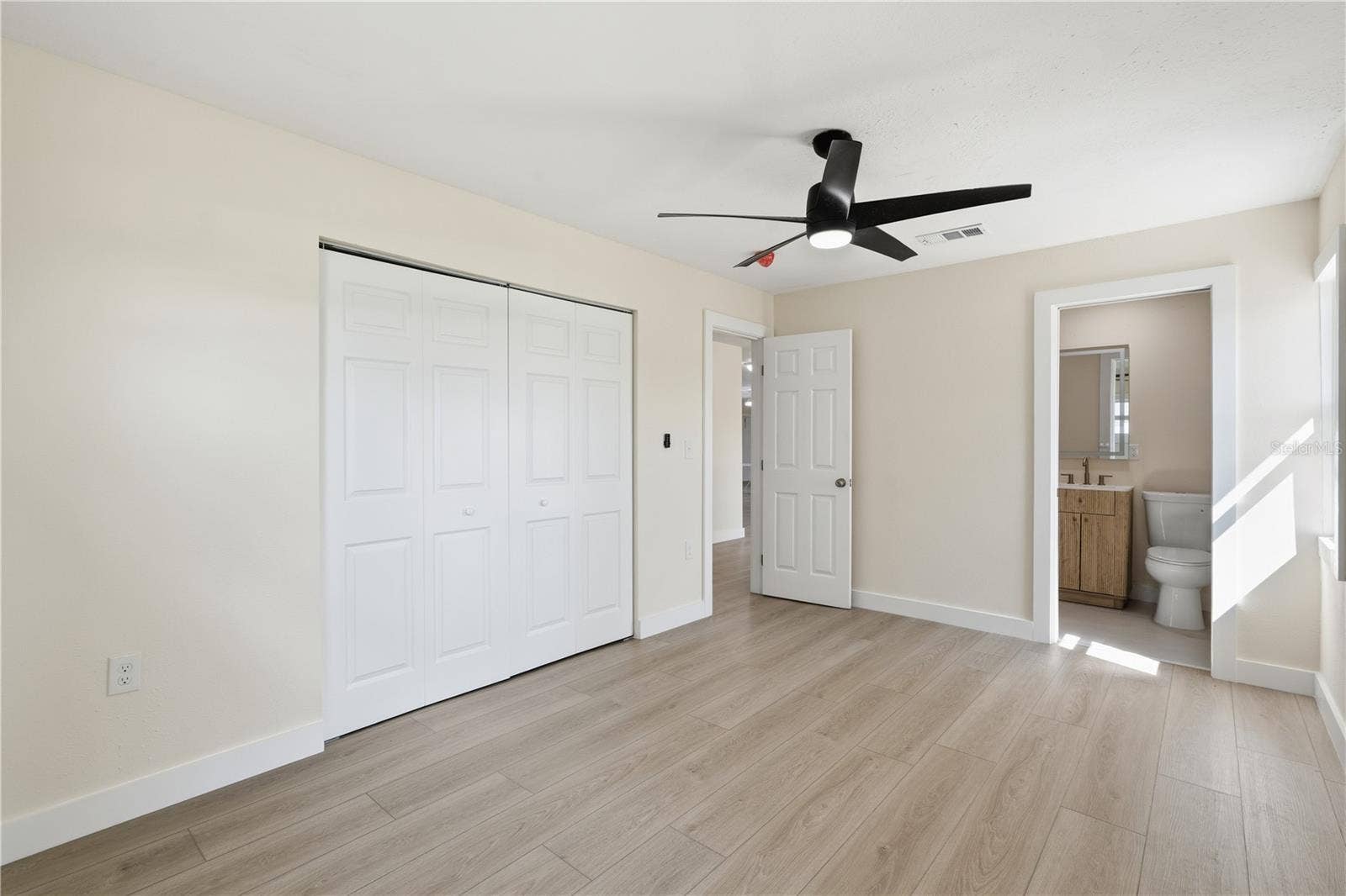 7507 MAKO DRIVE, Hudson, FL 34667 MAIN BEDROOM